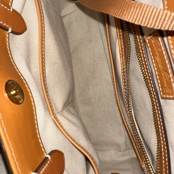 Dooney & Bourke Floral Print Women Bag - Picture 3 of 3